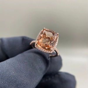 Bague en or rose avec diamant pour fiançailles et mariage avec fournisseur de bijoux de marque privée disponible à la vente en gros - Product Image 1