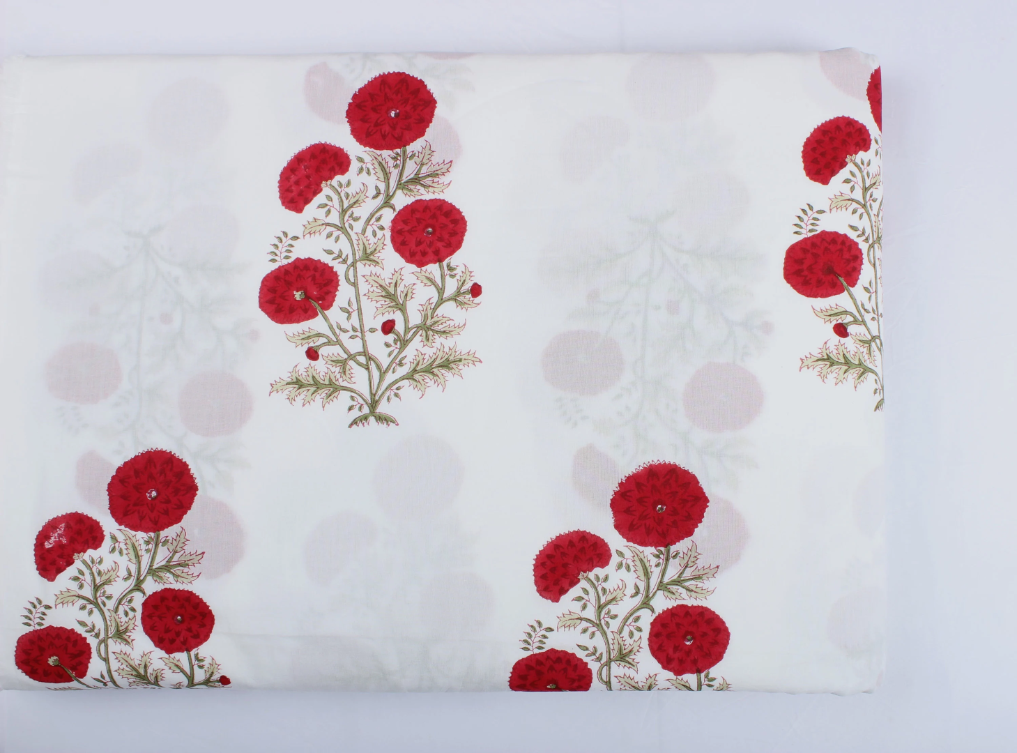 สีแดงฝ่าหลุน