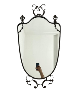 Espejo Redondo para Baño con Borde de Metal Dorado, Diseño Único, Espejo de Pared Hecho a Mano - Product Image 3