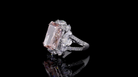 Bague de fiançailles pour femme en or massif 18 carats plaqué rhodium, sertie de diamants de laboratoire roses taille radiant, style déclaration de luxe pour mariage et soirée