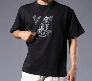 T-shirt brodé personnalisé pour hommes en coton de qualité supérieure Streetwear à la mode T-shirt décontracté à manches courtes avec broderie de logo - Product Image 4