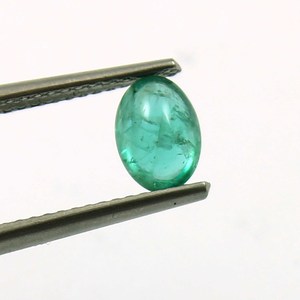 Émeraude naturelle Cabochon ovale émeraude zambienne 0.65Cts taille 6.8x4.9MM belle couleur verte bonne qualité pierre précieuse en vrac pour les femmes - Product Image 1