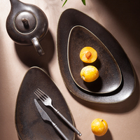YAYU Produits tendances, ensembles d'assiettes noires mates résistantes à la chaleur, assiettes en céramique japonaises pour restaurants gastronomiques, hôtels