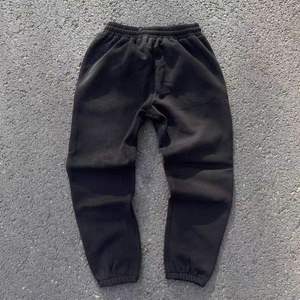 Pantalones Deportivos Personalizados de Lona con Rayas, Logotipo Bordado, 100% Algodón, Estilo Baggy, para Hombre - Product Image 5