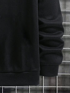 เสื้อฮู้ดดี้ผู้ชายแบบมีเชือกผูก ผลิตจากผ้าคุณภาพสูง ผลิตในปากีสถาน ขายส่ง - Product Image 4