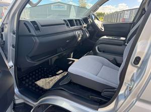 2024รถยนต์โตโยต้าไฮแอคซีใช้รถ14ที่นั่ง4WD - Product Image 2