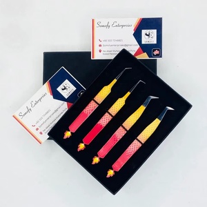 Pince à épiler professionnelle en acier inoxydable pour extensions de cils, pointe en fibre, design incurvé, boîte pour cils volumineux, marque privée - Product Image 2