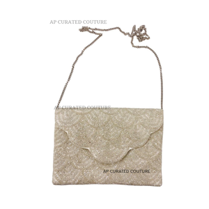 Pochette de mariage perlée à la main avec perles blanches, sacs de soirée à la mode, étui à cosmétiques personnalisable avec logo imprimé - Product Image 1