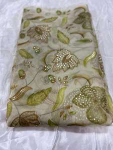 Tissu imprimé en soie Taby respirant et écologique, motif floral et feuilles, poids moyen, tissu brodé pour vêtements et maison - Product Image 3