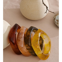 Bracelet en résine pour femme de style vintage, couleur ambre, forme irrégulière, lisse, large et épais, bijoux pour cadeau, croissant