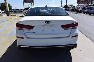 Kia Optima 2020 impecable - Product Image 3