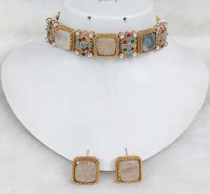 Conjunto de Collar Tradicional Indio Polki para Mujer, Perfecto para Bodas, Celebraciones Festivas, Ropa Indo-Occidental, Ropa de Fiesta - Product Image 6