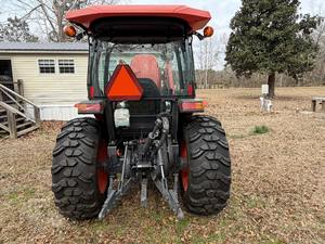 Compre Tractores Kubota LA1065 de Uso Pesado para Trabajo Agrícola, Alto Rendimiento, 4x4 con Cargador Frontal - Product Image 6