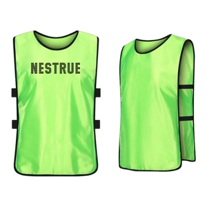 Baberos de fútbol personalizados, Baberos de entrenamiento de fútbol de poliéster, chaleco de entrenamiento de fútbol transpirable de alta calidad - Product Image 5