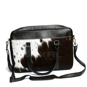 Sac pour ordinateur portable en cuir de vachette pour adultes fabriqué au Pakistan Sac pour ordinateur portable en cuir de vachette imprimé avec logo personnalisé - Product Image 1