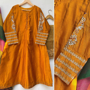Dernière collection de Kurtis pour femmes à séchage rapide pour dames avec un design personnalisé impression personnalisée OEM - Product Image 4