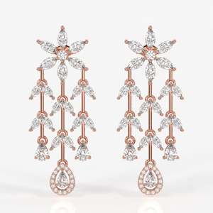 Boucles d'oreilles pendantes Aurora Cascade en moissanite, or 9 carats - Product Image 3