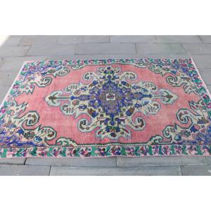 Turkish Vintage Rug 4.3x7.1 ft (132x216 cm), <b>Red</b> <b>Wool</b> Rug - Product Image 4