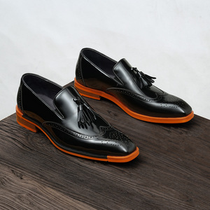 Chaussures mocassins en cuir de veau avec détails cousus à la main et soutien de la voûte plantaire, chaussures de ville pour hommes - Product Image 4