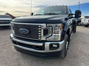 Ford F-350 Super Duty Diesel Turbo Manuelle Cuir R16 Toit Métallique Foncé Porte-Bagages Gauche 2024 - Product Image 4