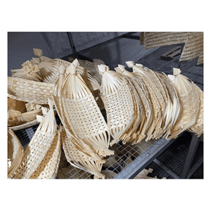 Barco de Bambú Tejido a Mano con tiras de bambú natural para servir frutas, platos y decoración de mesa rústica, elaborado en Vietnam - Product Image 2