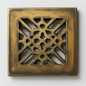 Grille de drainage perforée en laiton épais moderne pour l'entrée d'eau et la prévention des débris dans les bassins de puisard des sous-sols d'hôtels - Product Image 6