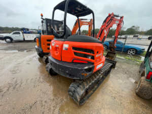 Excavadora Mini de Orugas Kx057-4 de 5.5 Toneladas Usada en Buenas Condiciones con Motor Original de 23kw de Potencia Ahora Disponible en Stock al por Mayor - Product Image 4