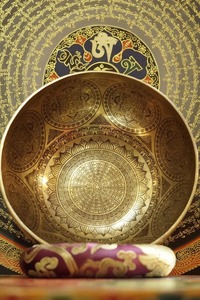 Cuenco de canto espiritual con mazo de cojín, cuenco de Metal hecho a mano para meditación profunda, sesiones de Yoga, trabajo de curación energética - Product Image 2