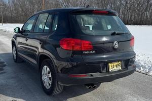 Volkswagen Tiguan S 2013 Usado, Volante a la Izquierda/Derecha - Product Image 4