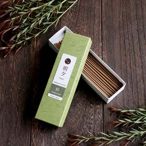 Varillas de Incienso Tradicionales de Madera de Cedro 20g - Product Image 1