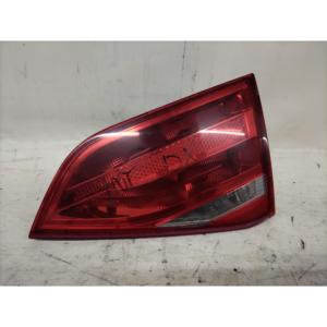 PASADOR TRASERO DERECHO INTEGRADO EN LA PUERTA AUDI A4 Berlina 8K5945094 (07>10) - Product Image 1