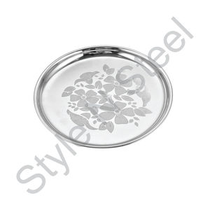 Plateau de service en acier inoxydable de qualité supérieure avec fleur Élevez votre expérience de salle à manger à la maison avec notre plateau de service fabriqué à la main - Product Image 1