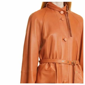 Manteau trench pour femme haute couture, grande taille, respirant, en cuir véritable, avec rembourrage en duvet de couleur unie, à capuche pour l'hiver - Product Image 5