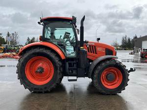 Tractor M7-171 PREMIUM KVT 2018 - Tractor de Alta Potencia con Cabina Premium y Transmisión Continuamente Variable - Product Image 3
