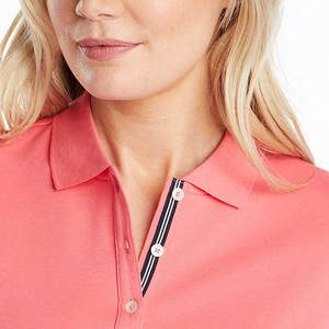 Camiseta Polo para mujer hecha en fábrica Nuevo diseño Casual Top Tejido de punto transpirable Precio bajo - Product Image 2