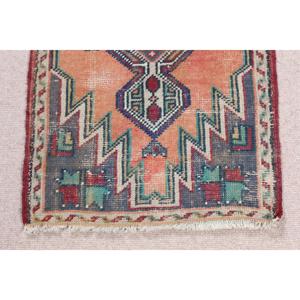 Tapis de 1,7 x 3,9 pieds, tapis turc vintage, tapis patchwork rouge et bleu - Product Image 5