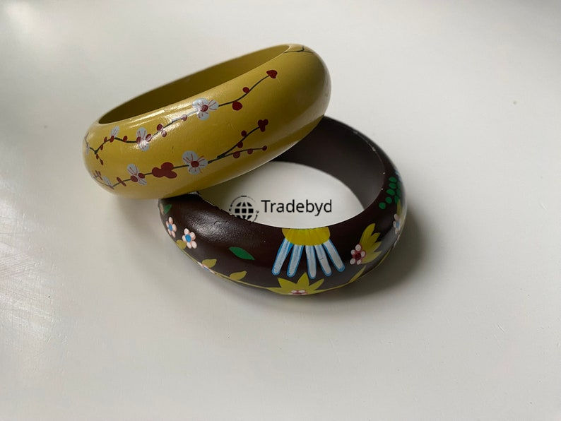 Available in Different Color