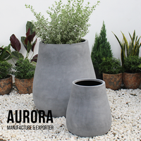 Les jardinières et les Pots de jardin de fleurs en fibre de pierre d'un fournisseur professionnel sont populaires au Vietnam pour la décoration de la maison et du jardin
