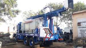 Plataforma de máquina de perforación de pozos de agua de 300M montada en camión de m lista para usar con 12 meses de garantía fácil de operar en venta nuevo - Product Image 4