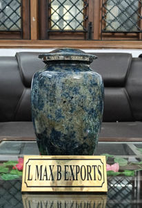 Urnas de cremación para adultos de aluminio con textura de madera para cenizas humanas con bolsa de terciopelo gratis, precio al por mayor - Product Image 2