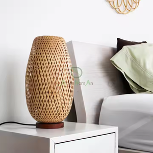 โคมไฟตั้งโต๊ะไม้ไผ่ช่างฝีมือดีไซน์แบบสแกนดิเนเวียสำหรับบรรยากาศสบายๆในบ้าน - Product Image 6