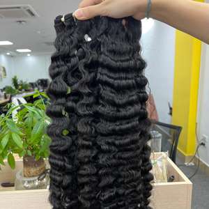 Cheveux lâches profondément bouclés dans la trame, Extensions de cheveux crus en gros, à partir de cheveux humains crus - Product Image 3