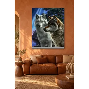 Impression sur toile : Paire de loups sous les aurores boréales - Product Image 2
