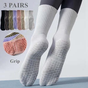 Calcetines de agarre antideslizantes finos transpirables para mujer para Yoga Pilates Fitness baile deportes atléticos tubo medio - Product Image 1