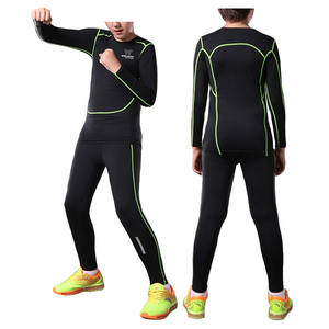 Service OEM Ensembles de compression pour enfants multicolores Logo personnalisé en gros Le dernier ensemble de vêtements de sport de compression pour enfants à séchage rapide 2 pièces - Product Image 4