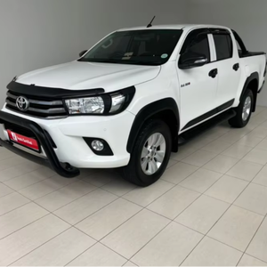 Voiture d'occasion de qualité à prix abordable, Toyota Hilux 2.4 GD-6 SRX 4x4 Double Cabine Automatique, conduite à droite, modèle 2018 - Product Image 1