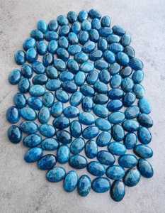 Lot de cabochon en forme de poire en forme d'ovale en apatite néon naturelle à dos plat de taille libre pour la fabrication de pierres précieuses faites à la main - Product Image 3