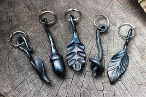 Wholesale 2024 Fashion Jewelry Viking Iron Leaf Vintage Pendant Necklace for Men Women Jewelry Necklace <b>Beads</b> Sterling Necklace - Product Image 2