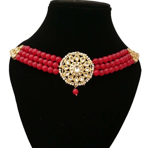 Ethnic Style Bridal <b>Kundan</b> <b>Jewelry</b> Alloy Beaded Necklace Earrings Maang Tikka Set Designed for Wedding and Party Functions - Product Image 2