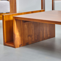 Table basse en teck unique et élégante en forme de S pour table basse en bois de salon